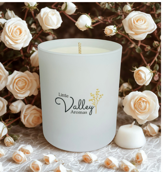 Velvet Rose & Oudh Soy Wax Candle